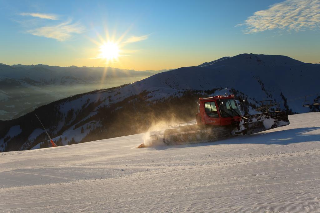 Dahoam By Sarina - Rooms & Suites Zell am See Ngoại thất bức ảnh